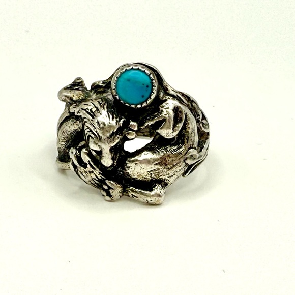 Vintage Navajo Sand-Cast Sterling Silver Ram Ring with Turquoise Size 8.5 - Picture 2 of 9
